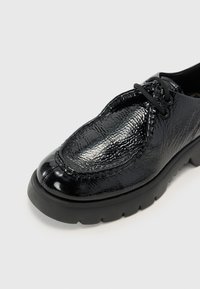 Högl SALLY - Stringate eleganti - schwarz