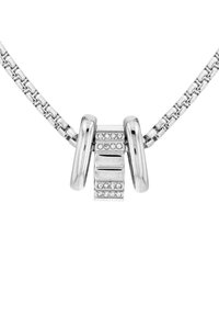 Zilverkleurige ketting met een gelinkte ontwerp en een centraal rechthoekig hanger versierd met kleine, heldere rhinestones. Getextureerde ketting.