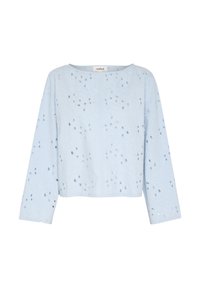 Ljusblå, långärmad topp med rund halsringning som har subtila blommönster och texturerade detaljer.