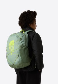 Ikke valgt, slate moss/bark mist