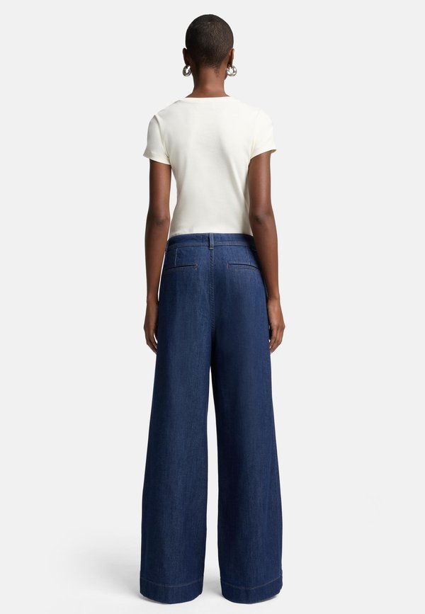 Flared Jeans - halona2