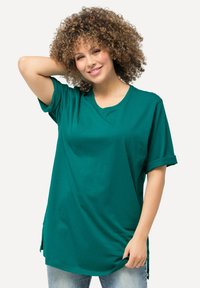 Ulla Popken PLUS SIZE SHORT SLEEVE TEE  - Basic T-shirt - classic emerald