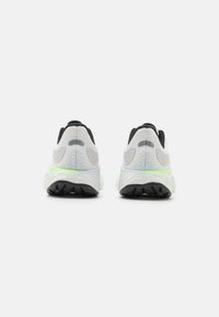 New Balance FRESH FOAM X 1080 - Tekaški copati za cesto - white