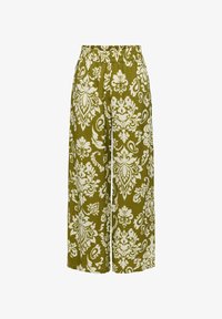 Non sélectionné, fir green