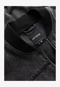 Ikke valgt, black