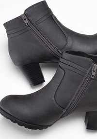 bonprix STIEFELETTE - Tronchetti - black