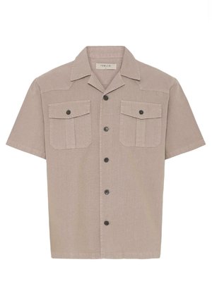 Beige short-sleeve button-up shirt with two front flap pockets and a classic collar, made from textured fabric.