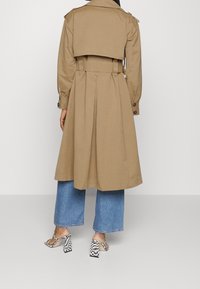YAS Trenchcoat - light brown