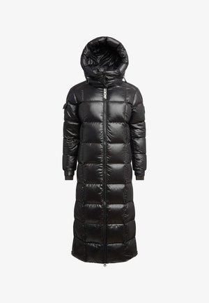 Czarny, długi płaszcz puchowy z kapturem, z zapięciem na zamek, pikowanym wzorem, bocznymi kieszeniami i elastycznymi mankietami. Wykonany z błyszczącego materiału.