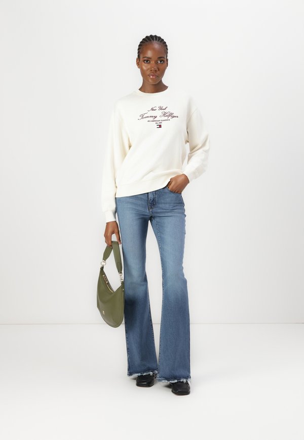 REGULAR C-NECK - Sweatshirt - ivory petal2