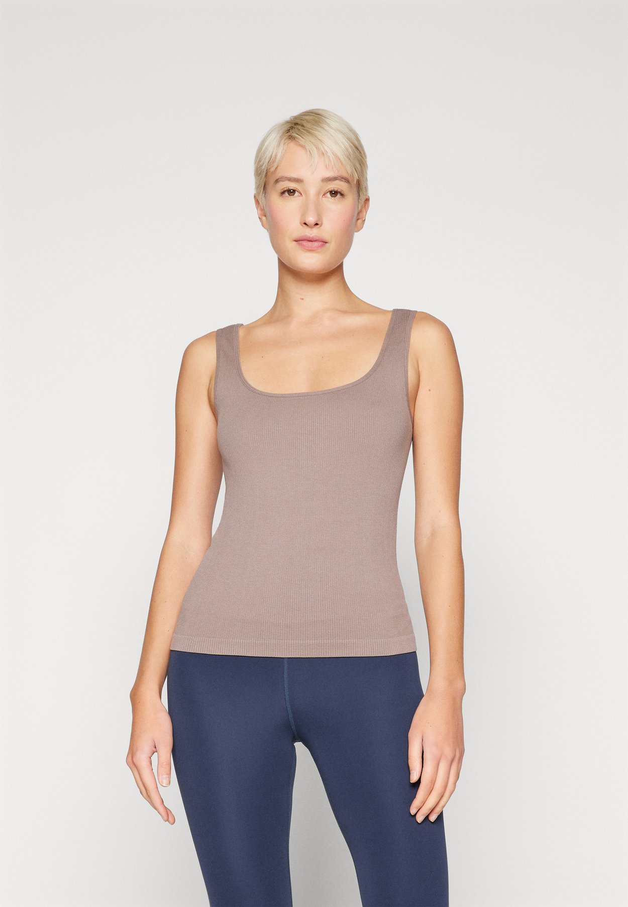 ONPJAIA LIFE SHORT SEAM