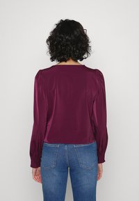 ONLY ONLSATURDAY V NECK - Blusa - winetasting