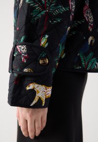 Lollys Laundry QUILTED JACKET - Giacca da mezza stagione - washed black