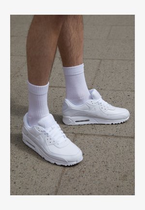 Nike trainers mens white Clearance