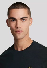 Lyle & Scott PLAIN  - T-shirt basic - blu