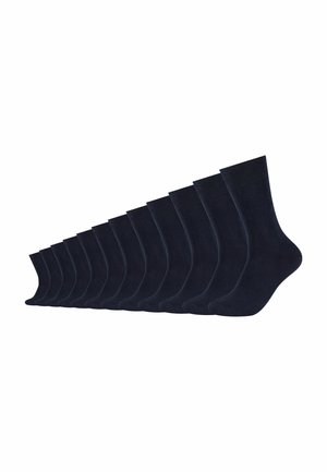 Marineblaue Baumwollsocken in einer Reihe angeordnet, mit einem gerippten Bündchen und glatter Textur. Zwölf Paare vertikal ausgestellt.
