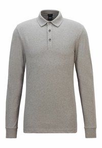 Grå långärmad polo tröja i bomull med krage, treknappslå och diskret logobroderi på bröstet.