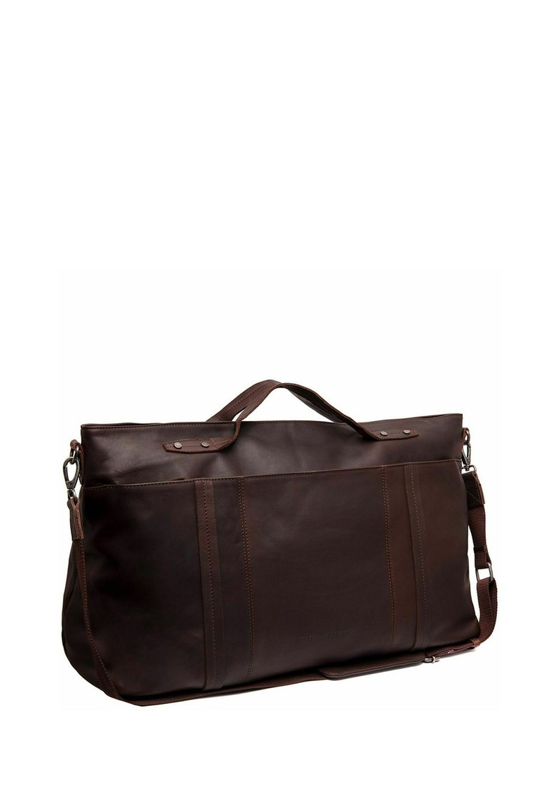 Sac en cuir marron de grande forme rectangulaire. Équipé de deux poignées supérieures, d'une bandoulière réglable, de coutures visibles et d'un design élégant.