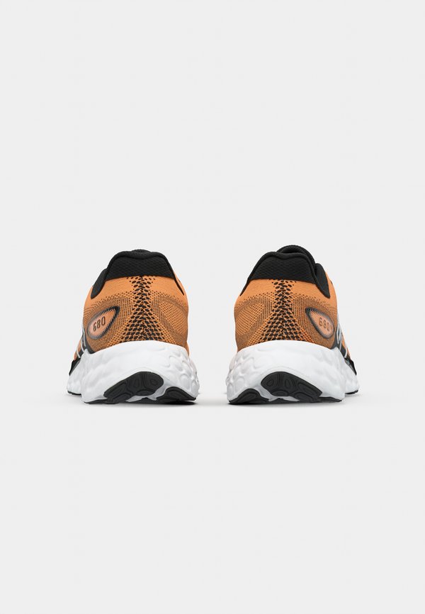 FRESH FOAM 680 V8 - Road running shoes - sizzle2