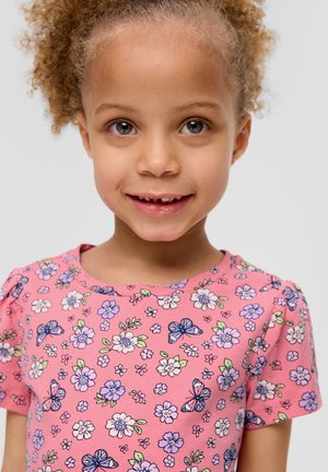 s.Oliver MIT ALL-OVER-PRINT - Robe de jour - rosa