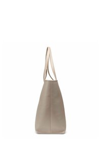 Borsa tote in pelle beige con una forma triangolare strutturata. Presenta due manici piatti e una superficie testurizzata. Vista laterale.
