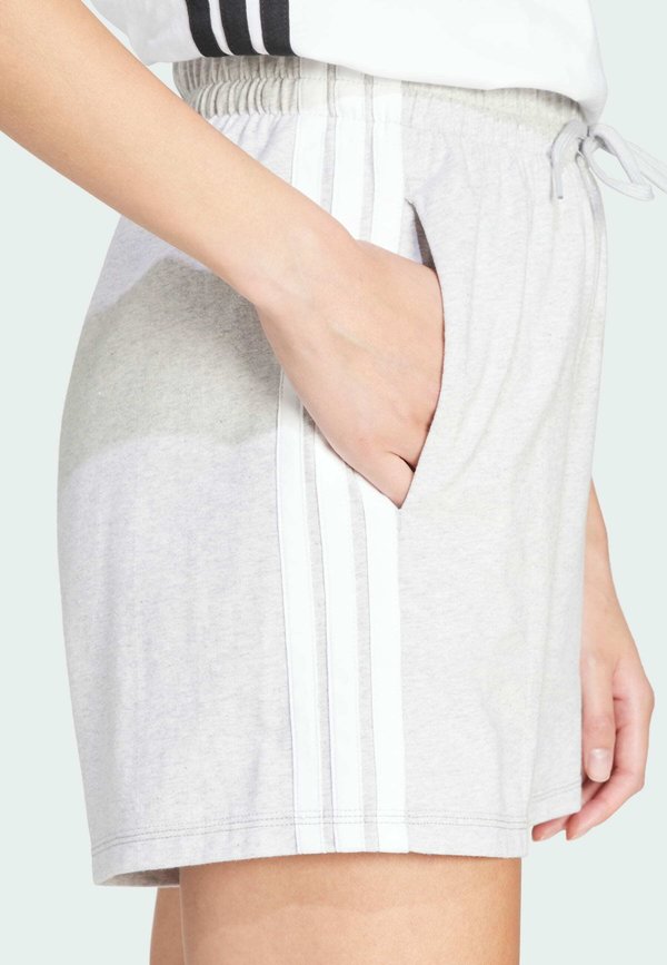 ESSENTIALS 3-STRIPES - Sports shorts2