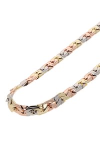 Řetízek ve třech odstínech s proplétanými články v povrchových úpravách stříbra, zlata a růžového zlata. Hladký kovový povrch s lesklým vzhledem.