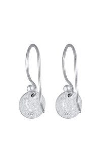 Pendientes de plata con un diseño de gancho, que presentan encantos circulares texturizados y pequeños acentos redondos, marcados con "925" para plata de ley.