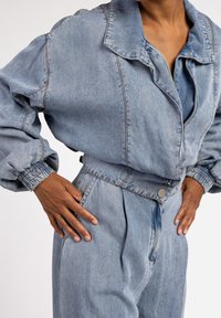 Aaiko VINA TEN - Spijkerjas - sky blue