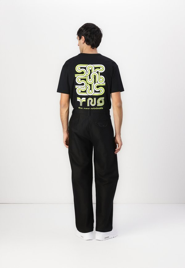 CIRCULAR TROUSERS - Trousers2