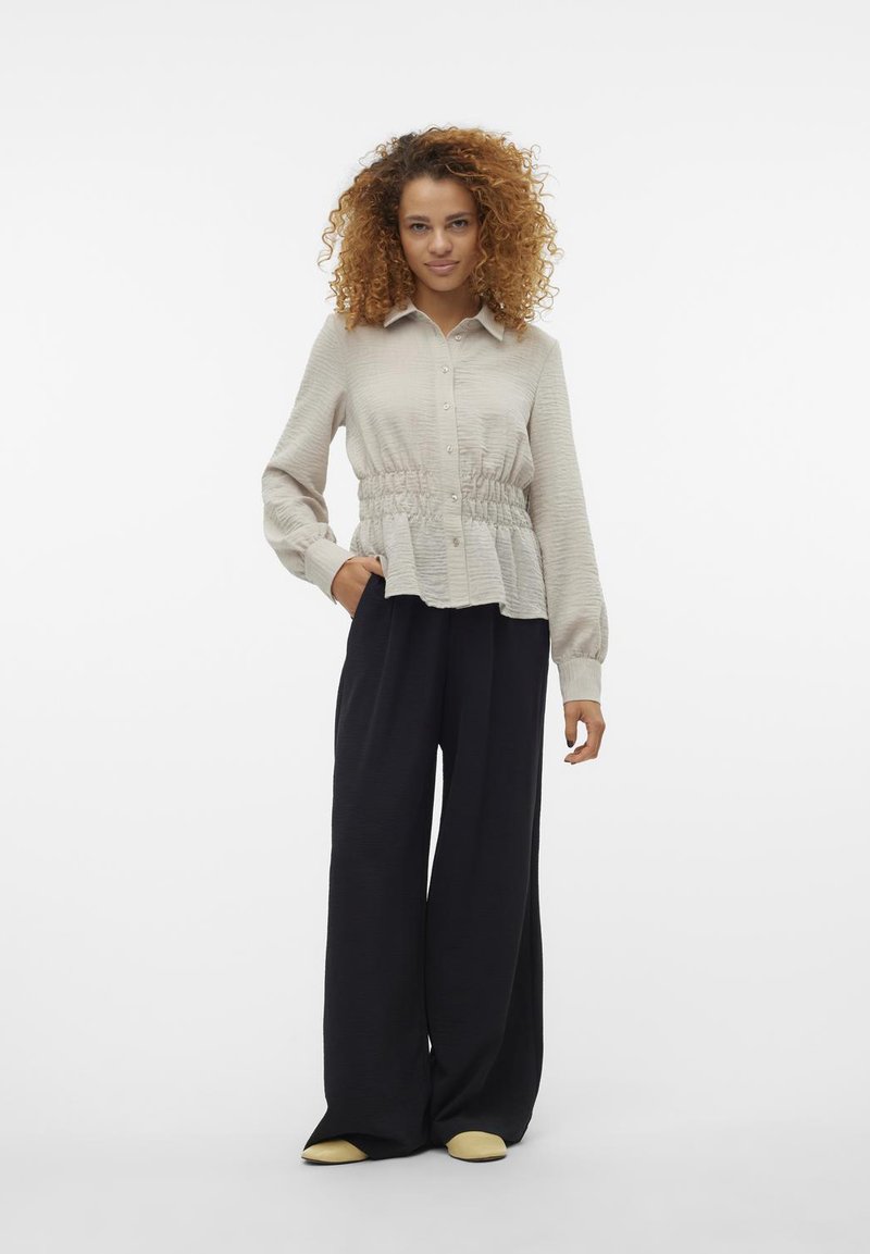 Vero Moda Overhemdblouse crème