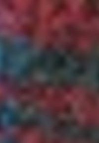 Abstrakcyjny wzór tekstylny z mieszanymi odcieniami czerwieni i niebieskiego, tworzący gładką, miękką teksturę bez wyraźnych wzorów ani szczegółów.