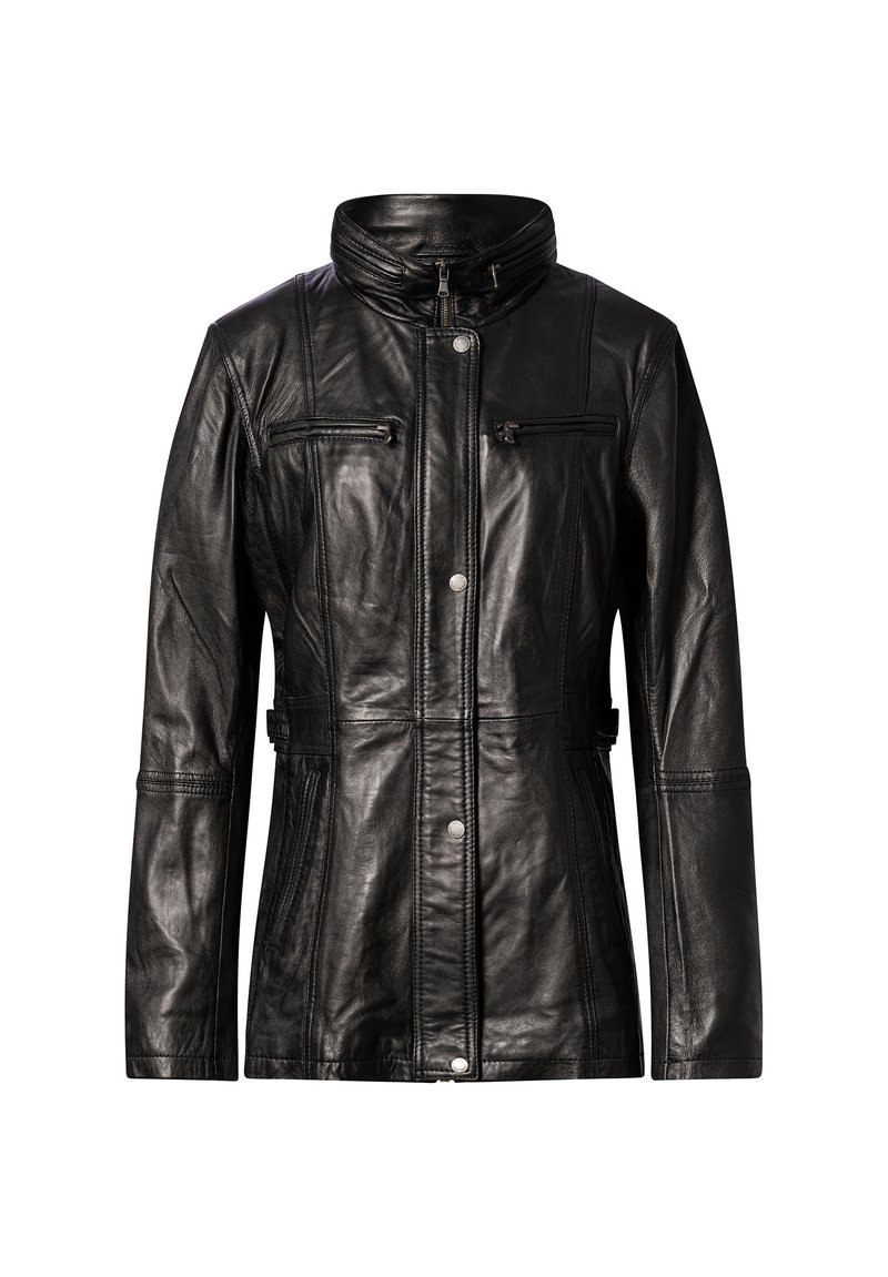 Schwarze Lederjacke mit hohem Kragen, zwei zipbaren Brusttaschen und taillierter Passform. Mit sichtbaren Nähten und Druckknopfverschluss.