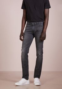 BOSS Jeans Skinny Fit - grey