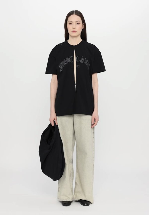 SHORT SLEEVED - Print T-shirt2