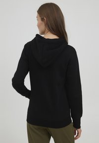 Oxmo OXOLINDA - Tröja med dragkedja - black