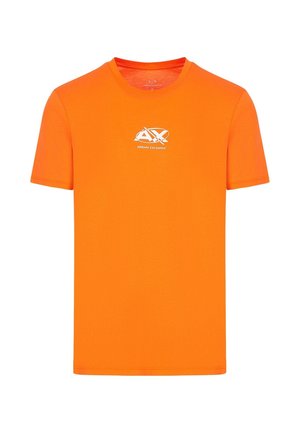 Camiseta de algodón naranja con cuello redondo, mangas cortas y un logo blanco estampado en el pecho, con una textura suave y dobladillo recto.