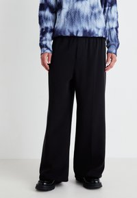 Weekday - GABRIEL LOOSE TROUSERS - Hlače - black Minijatura 1