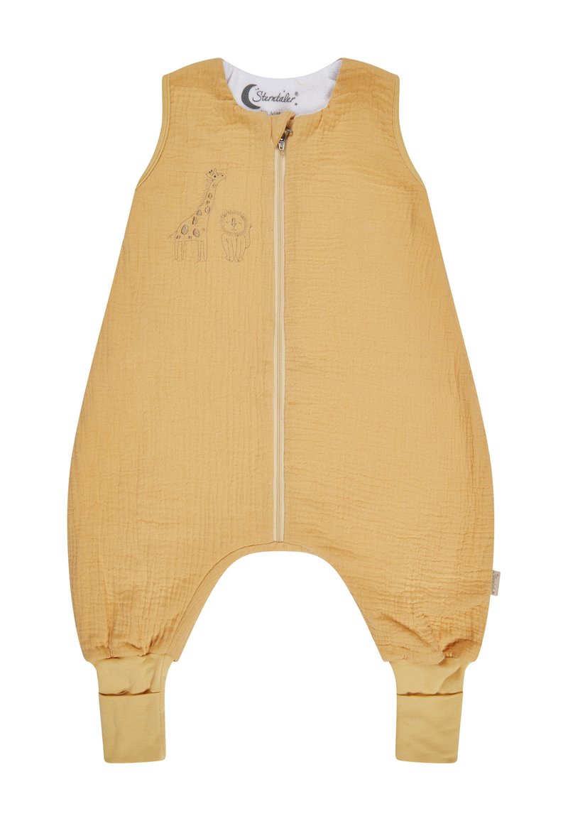 Gelber Musselin-Schlafsack mit einem Reißverschluss vorne, versehen mit Designs von Giraffen und Löwen. Weiches Material, abgeschrägter Boden und gepolsterte Ärmel.