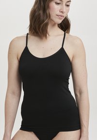 Decoy Undershirt - black