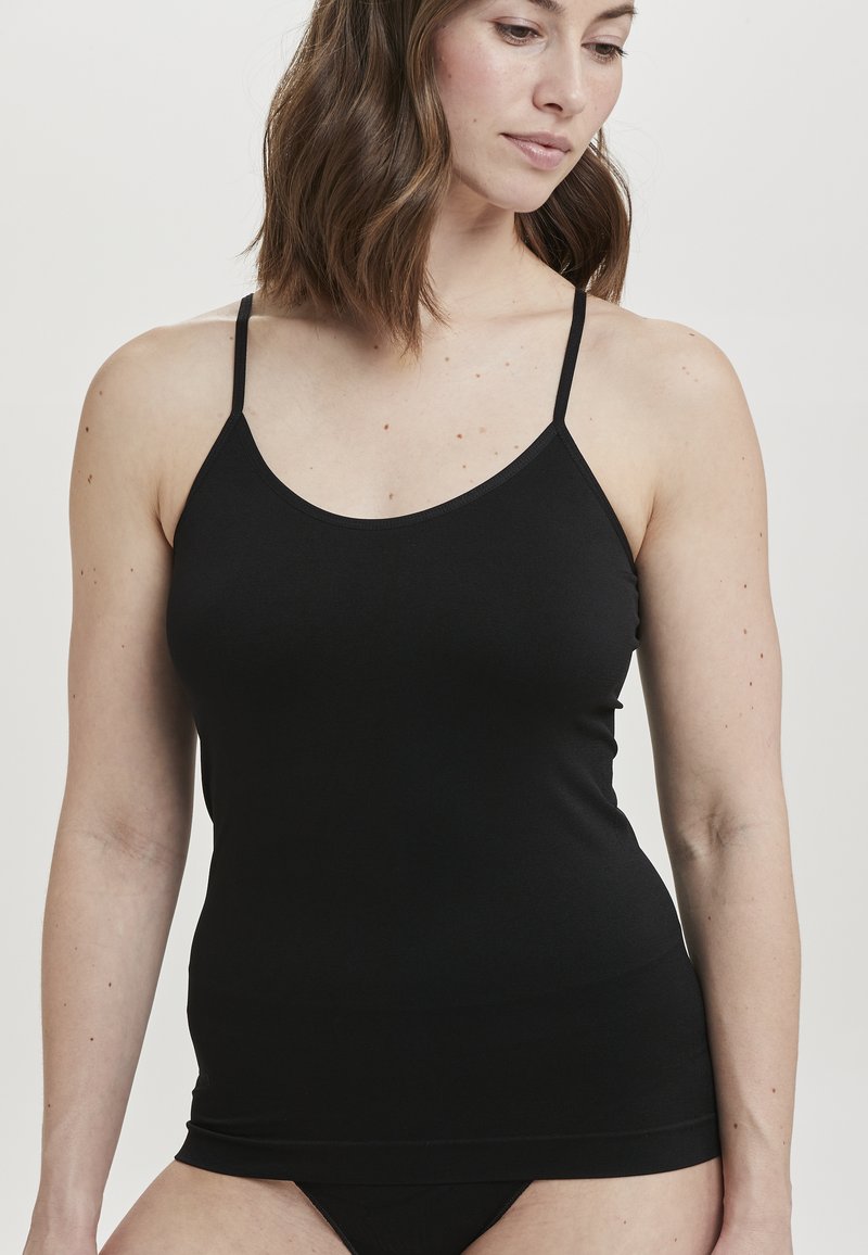 Decoy Undershirt - black