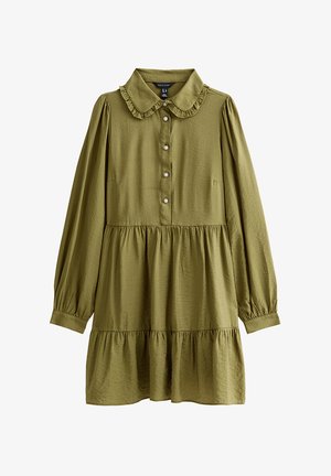 Abito verde oliva a maniche lunghe con colletto Peter Pan arricciato, chiusura con bottoni sul davanti, vita arricciata e gonna a balze.