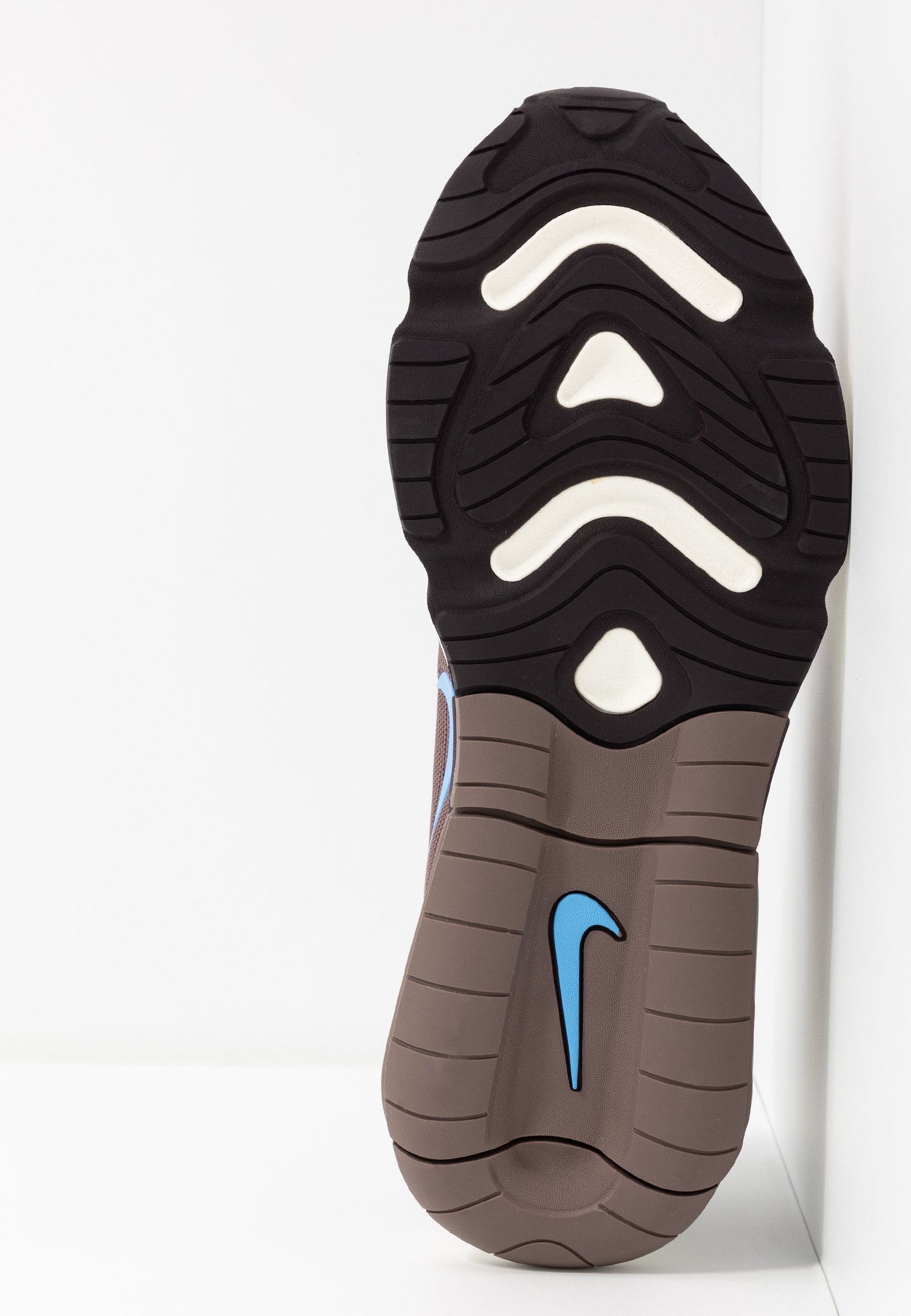 air max 200 plum eclipse