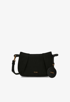Bolso bandolera de cuero negro con bordes redondeados, herrajes dorados, pequeña etiqueta circular y logo "PICARD" en letras doradas en el frente.