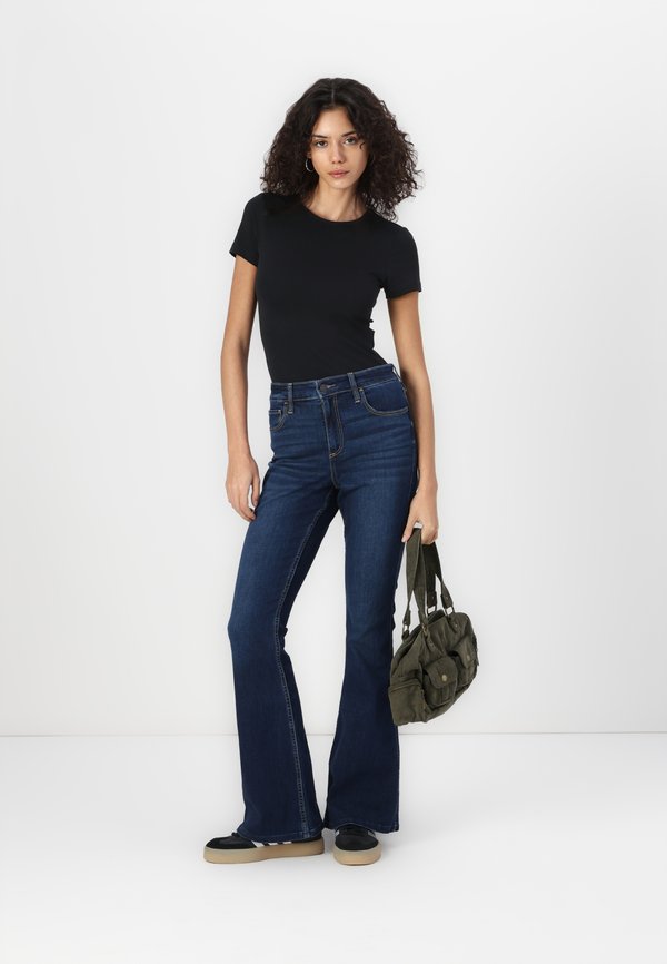 Curvy High-Rise Dark Wash Flare Jeans - Bootcut jeans - dark inky clean3