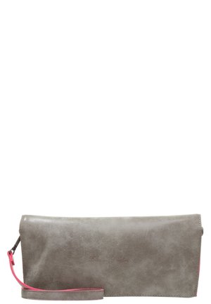Fritzi aus Preußen Clutches - pink