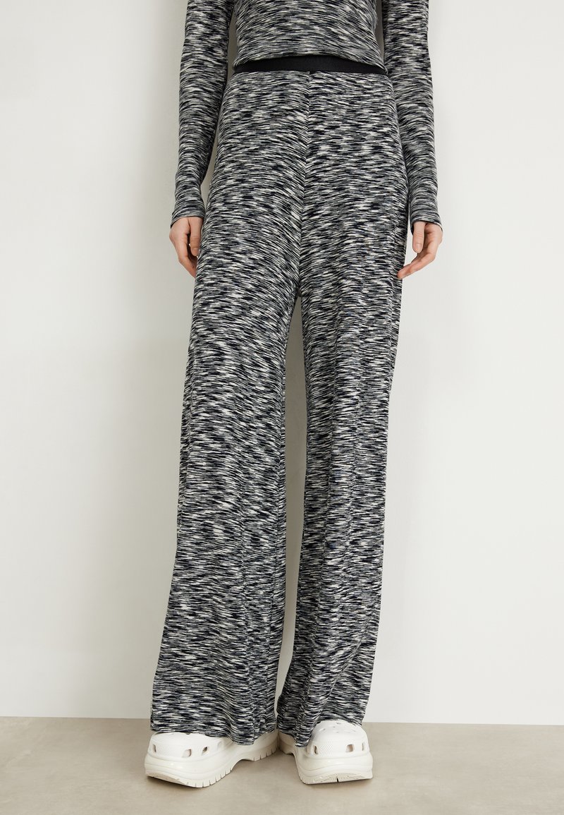 Mads Nørgaard - SPACE VERAN PANTS - Leggings - Trousers - multi black, Enlarge