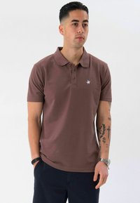 Δεν επιλέχθηκε, brown
