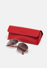 Guess Solbriller - pink/gradient brown