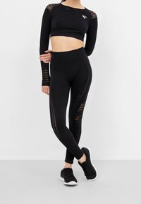 SQUATPROOF Long sleeved top - black